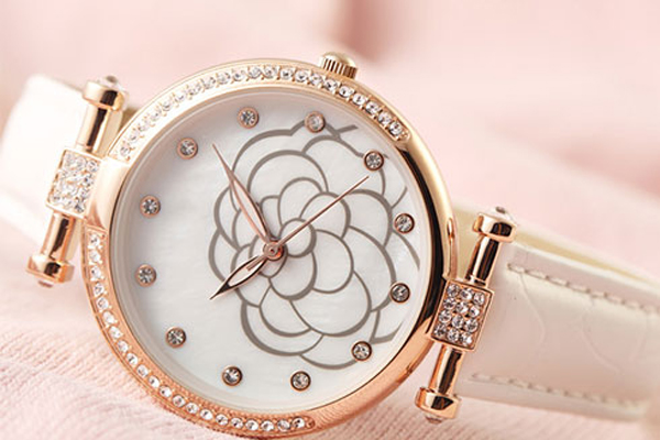 穩達時是手表工廠還是貿易公司？